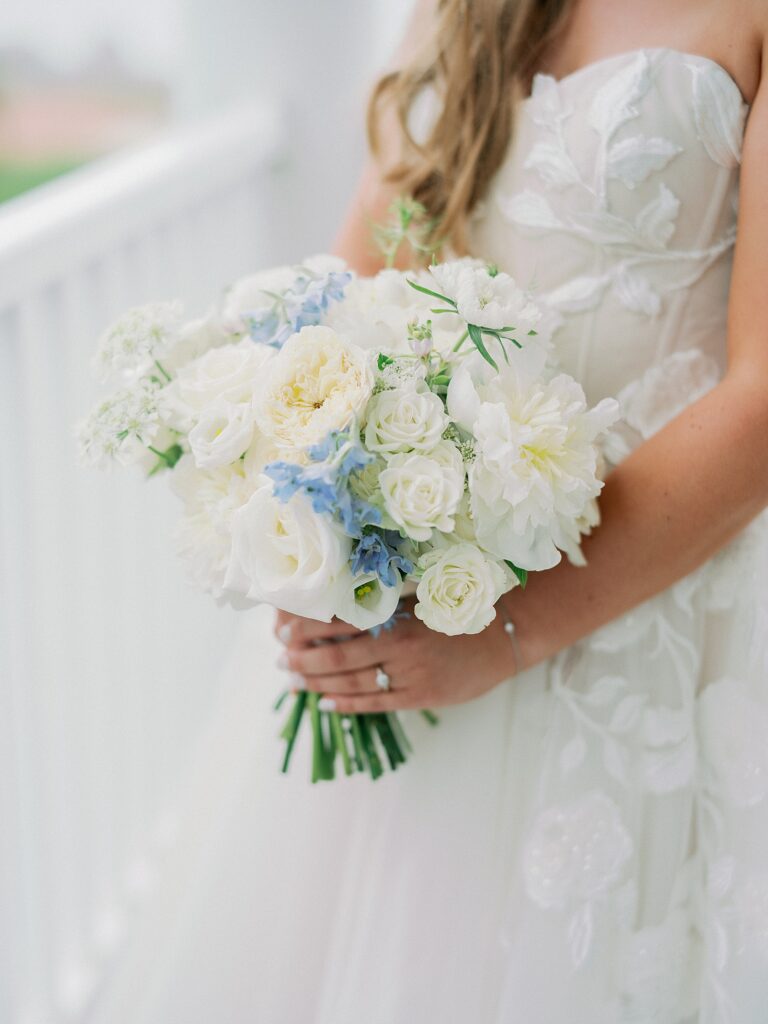 Bride's wedding bouquet