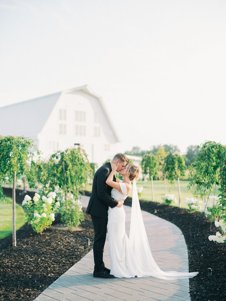 Etre Farms Wedding